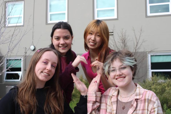 Joy Perry '25, Alice Wolf '25, Chloe Hu '25, Emma Onstott '25